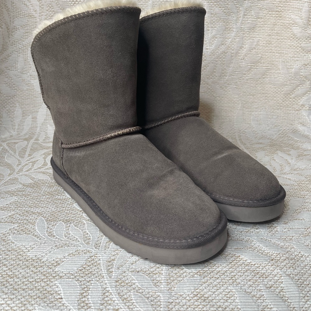 Style & Co women’s 10M Grey Boots NWOT